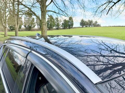 Volvo V60 3.0 T6 R-Design Lux Nav Estate 5dr Petrol Geartronic AWD Euro 5 (304 ps) - U2150