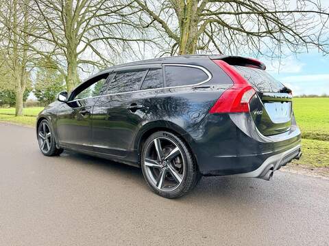 Volvo V60 3.0 T6 R-Design Lux Nav Estate 5dr Petrol Geartronic AWD Euro 5 (304 ps) - U2150
