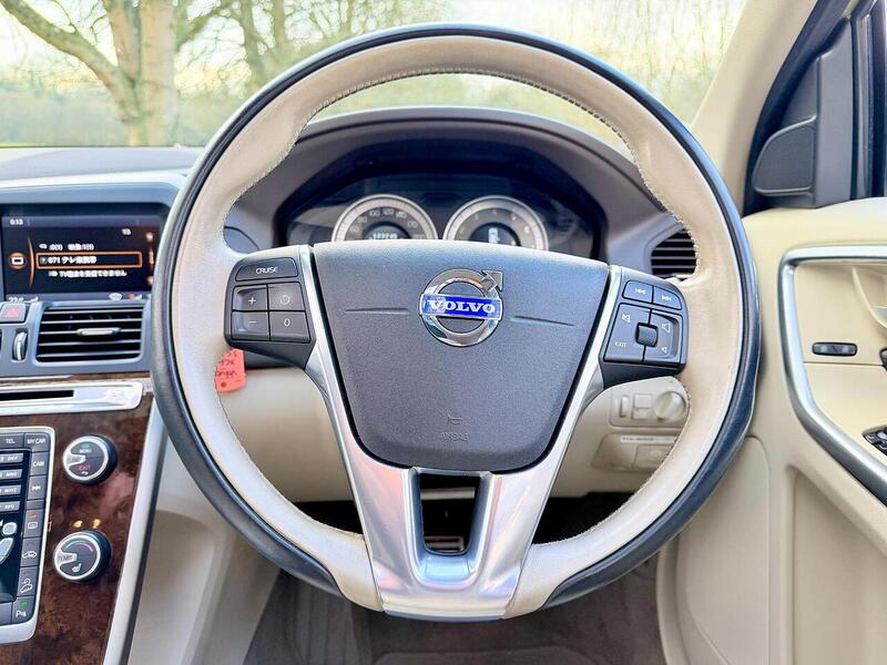 Volvo XC60 3.0 T6 SE SUV 5dr Petrol Geartronic AWD Euro 5 (304 ps) - U2158