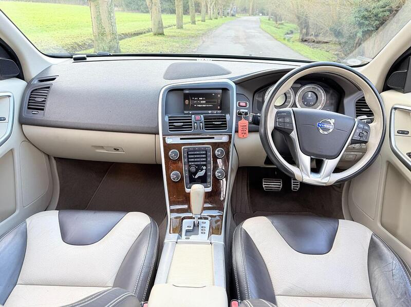Volvo XC60 3.0 T6 SE SUV 5dr Petrol Geartronic AWD Euro 5 (304 ps) - U2158