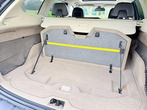 Volvo XC60 3.0 T6 SE SUV 5dr Petrol Geartronic AWD Euro 5 (304 ps) - U2158