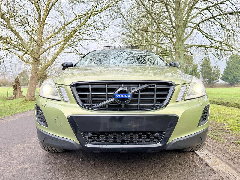 Volvo XC60 3.0 T6 SE SUV 5dr Petrol Geartronic AWD Euro 5 (304 ps) - U2158