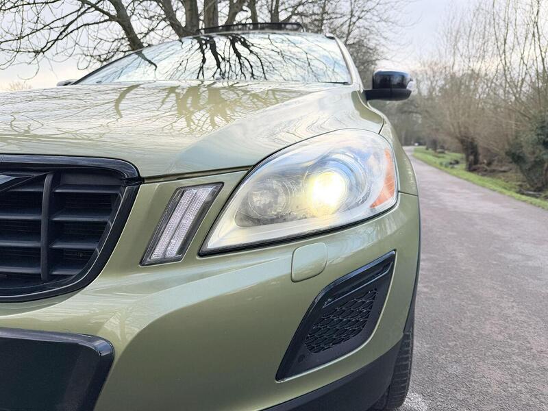 Volvo XC60 3.0 T6 SE SUV 5dr Petrol Geartronic AWD Euro 5 (304 ps) - U2158
