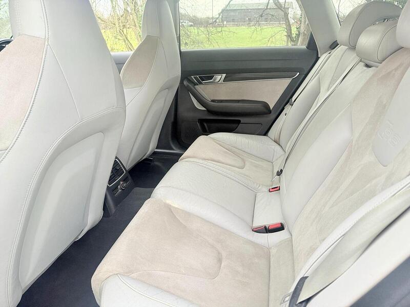 Audi S6 Avant 5.2 Estate 5dr Petrol Automatic quattro (319 g/km, 429 bhp) - U2167