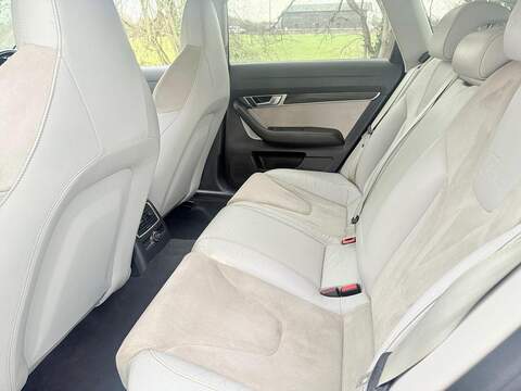 Audi S6 Avant 5.2 Estate 5dr Petrol Automatic quattro (319 g/km, 429 bhp) - U2167