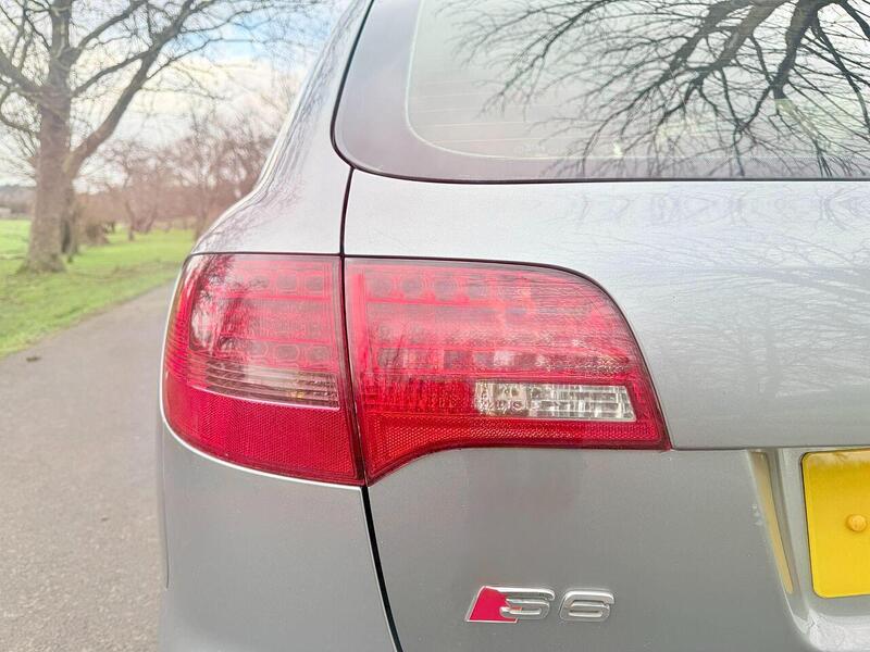 Audi S6 Avant 5.2 Estate 5dr Petrol Automatic quattro (319 g/km, 429 bhp) - U2167