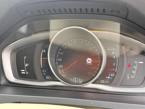 Volvo V60 T5 Cross Country Awd 2.5 5dr Estate Automatic Petrol 2.5 5dr Estate Automatic Petrol - U2175