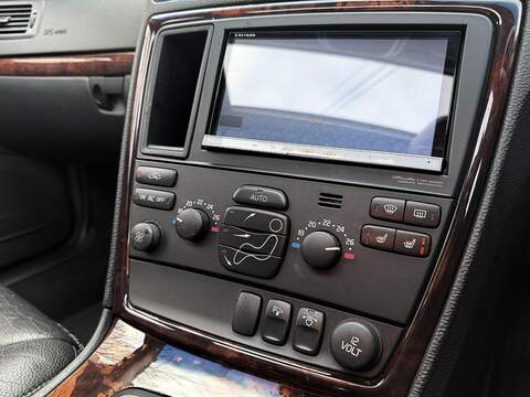 Volvo V70 Se - U2178