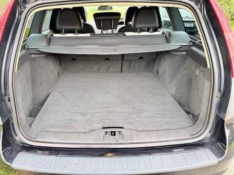 Volvo V50 Se Lux 2.0 5dr Estate Automatic Petrol - U2179