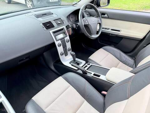 Volvo V50 Se Lux 2.0 5dr Estate Automatic Petrol - U2179