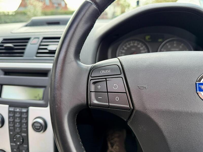 Volvo V50 Se Lux 2.0 5dr Estate Automatic Petrol - U2179