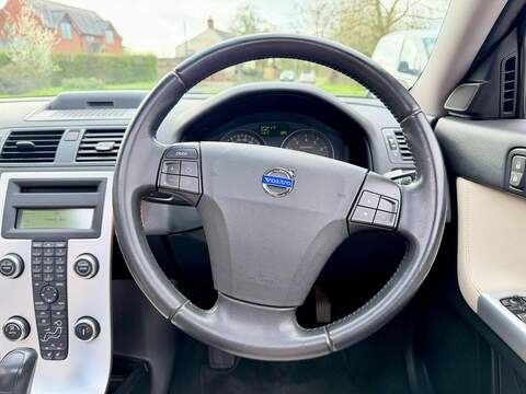 Volvo V50 Se Lux 2.0 5dr Estate Automatic Petrol - U2179