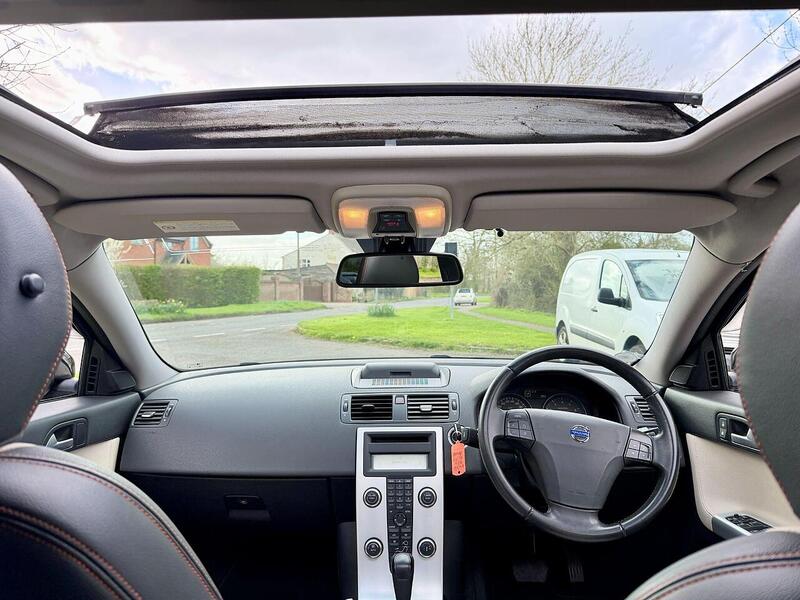 Volvo V50 Se Lux 2.0 5dr Estate Automatic Petrol - U2179