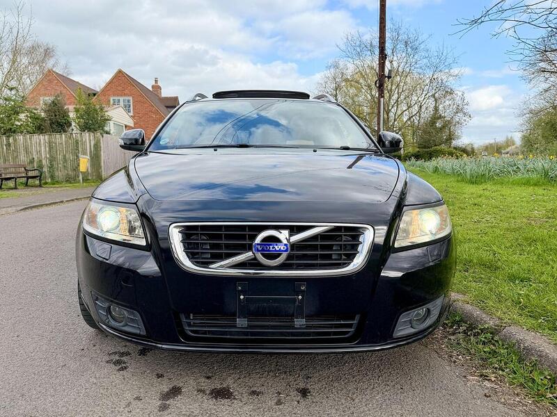 Volvo V50 Se Lux 2.0 5dr Estate Automatic Petrol - U2179