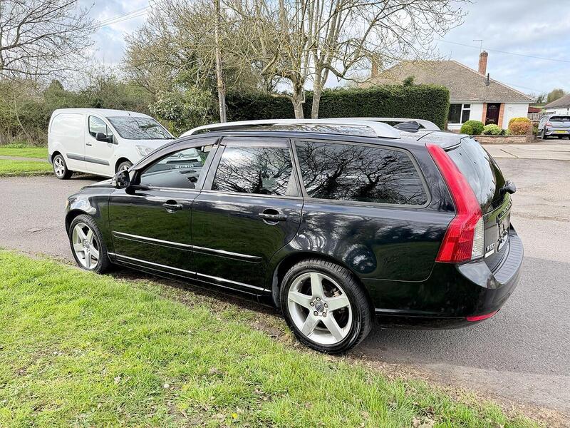 Volvo V50 Se Lux 2.0 5dr Estate Automatic Petrol - U2179