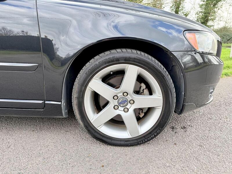 Volvo V50 Se Lux 2.0 5dr Estate Automatic Petrol - U2179