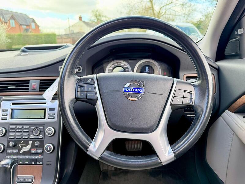Volvo S80 3.0 T6 SE Lux Saloon 4dr Petrol Geartronic AWD Euro 5 (304 ps) - U2181