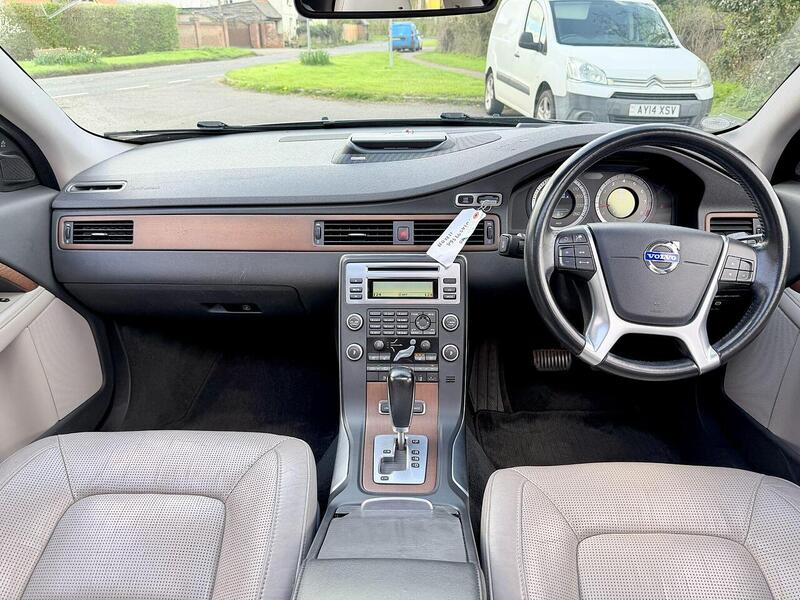 Volvo S80 3.0 T6 SE Lux Saloon 4dr Petrol Geartronic AWD Euro 5 (304 ps) - U2181