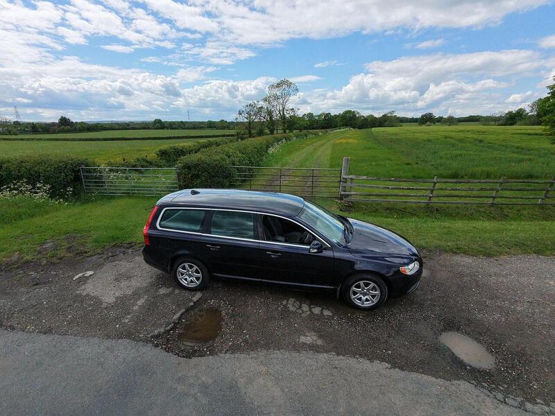 Volvo V70 2.5T SE Estate 5dr Petrol Geartronic Euro 5 (231 ps) - U2182