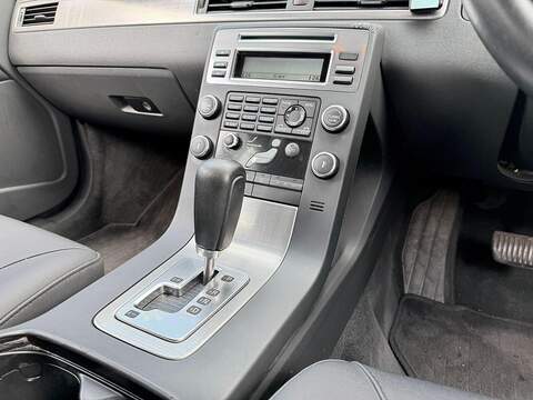 Volvo V70 2.5T SE Estate 5dr Petrol Geartronic Euro 5 (231 ps) - U2182