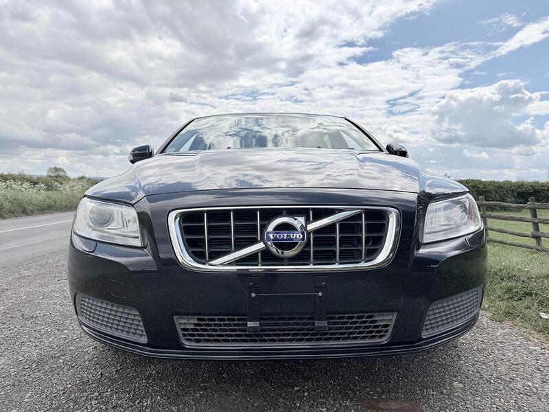 Volvo V70 2.5T SE Estate 5dr Petrol Geartronic Euro 5 (231 ps) - U2182