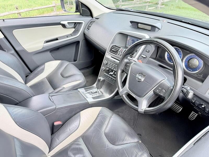 Volvo XC60 T6 R-Design Awd 3.0 5dr Estate Automatic Petrol - U2185
