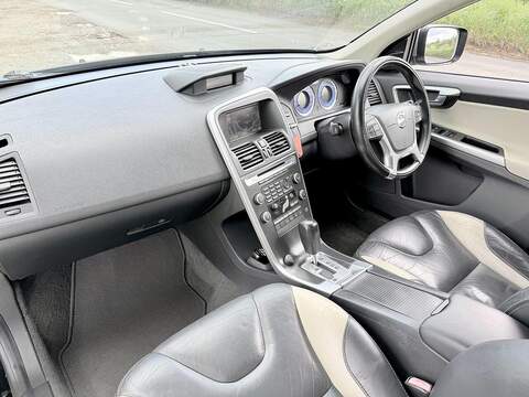 Volvo XC60 T6 R-Design Awd 3.0 5dr Estate Automatic Petrol - U2185