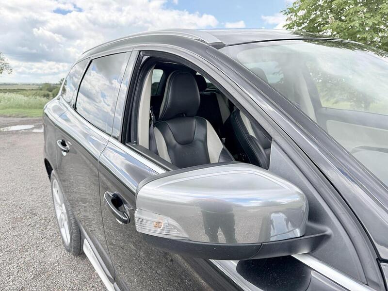 Volvo XC60 T6 R-Design Awd 3.0 5dr Estate Automatic Petrol - U2185
