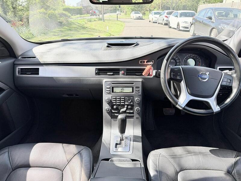 Volvo V70 2.5T SE Estate 5dr Petrol Geartronic Euro 5 (231 ps) - U2186