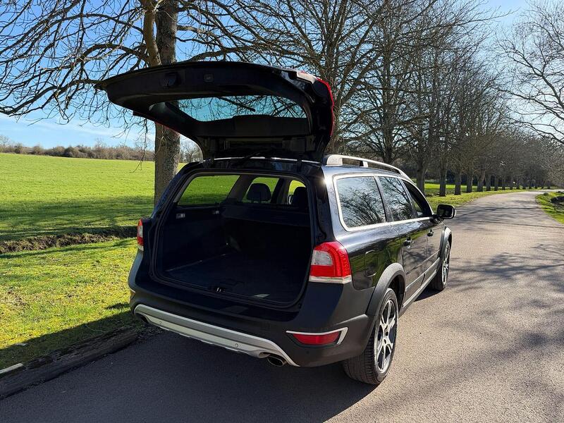 Volvo XC70 3.0 T6 SE Lux Estate 5dr Petrol Geartronic AWD Euro 5 (304 ps) - U2188