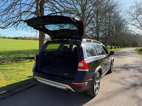 Volvo XC70 3.0 T6 SE Lux Estate 5dr Petrol Geartronic AWD Euro 5 (304 ps) - U2188