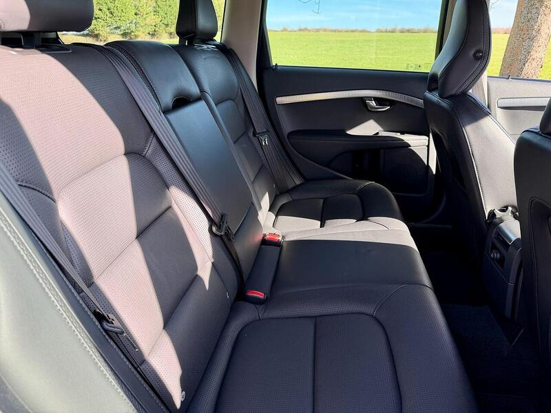 Volvo XC70 3.0 T6 SE Lux Estate 5dr Petrol Geartronic AWD Euro 5 (304 ps) - U2188