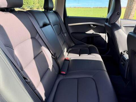 Volvo XC70 3.0 T6 SE Lux Estate 5dr Petrol Geartronic AWD Euro 5 (304 ps) - U2188