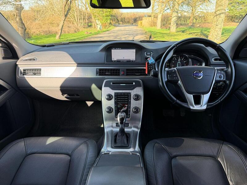 Volvo XC70 3.0 T6 SE Lux Estate 5dr Petrol Geartronic AWD Euro 5 (304 ps) - U2188