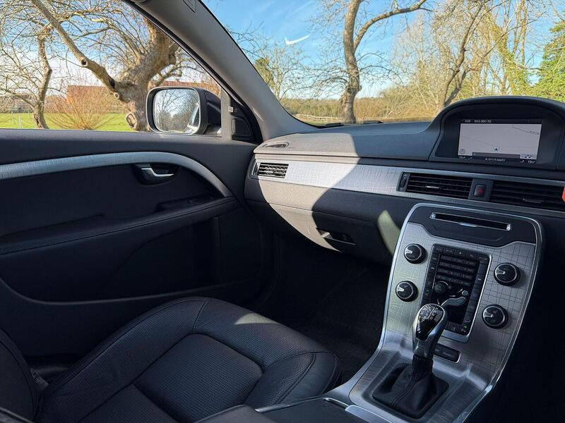 Volvo XC70 3.0 T6 SE Lux Estate 5dr Petrol Geartronic AWD Euro 5 (304 ps) - U2188