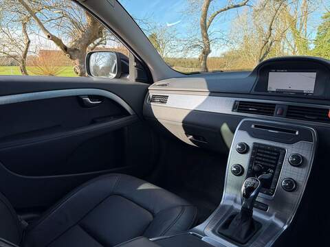 Volvo XC70 3.0 T6 SE Lux Estate 5dr Petrol Geartronic AWD Euro 5 (304 ps) - U2188