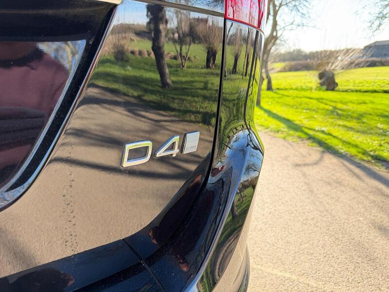 Volvo XC60 2.0 D4 SE Lux Nav SUV 5dr Diesel Auto Euro 6 (s/s) (190 ps) - U2189