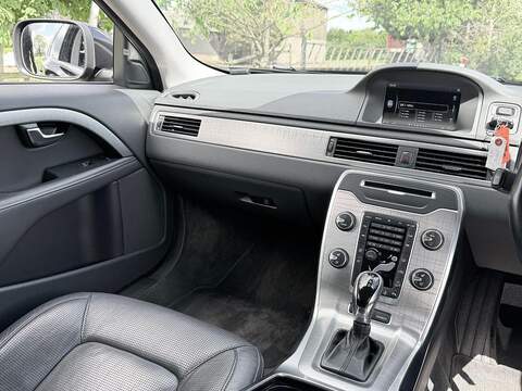 Volvo XC70 3.0 T6 SE Lux Estate 5dr Petrol Geartronic AWD Euro 5 (304 ps) - U2190