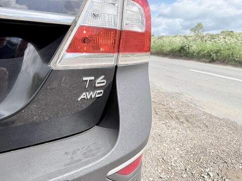 Volvo XC70 3.0 T6 SE Lux Estate 5dr Petrol Geartronic AWD Euro 5 (304 ps) - U2190