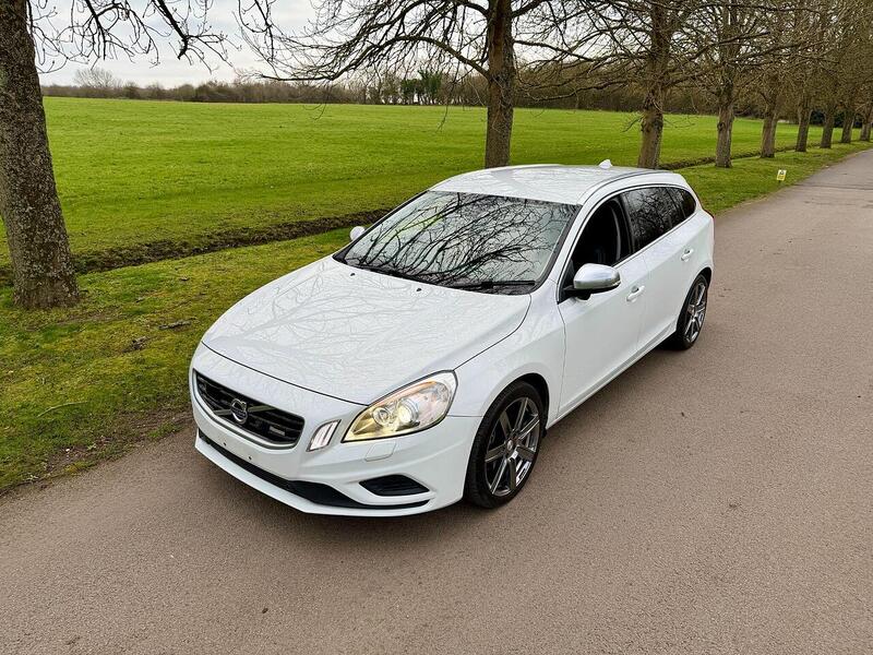 Volvo V60 T6 Se Awd 3.0 5dr Estate Automatic Petrol - U2191