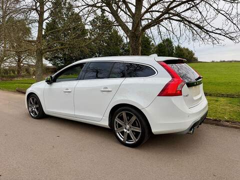 Volvo V60 T6 Se Awd 3.0 5dr Estate Automatic Petrol - U2191