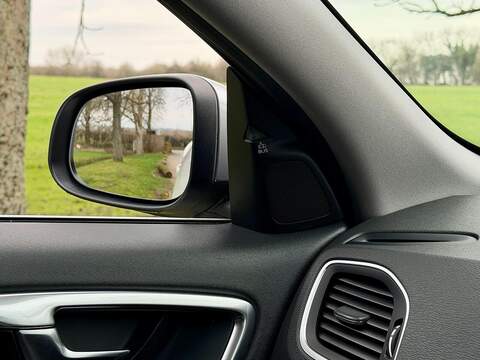 Volvo V60 T6 Se Awd 3.0 5dr Estate Automatic Petrol - U2191