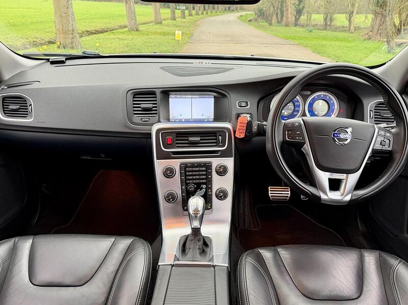 Volvo V60 T6 Se Awd 3.0 5dr Estate Automatic Petrol - U2191