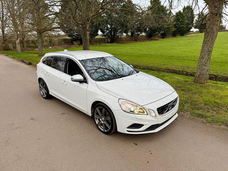 Volvo V60 T6 Se Awd 3.0 5dr Estate Automatic Petrol - U2191