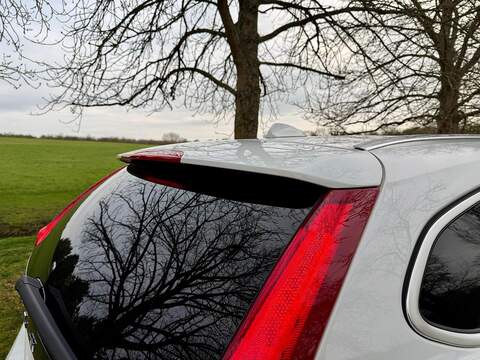 Volvo V60 T6 Se Awd 3.0 5dr Estate Automatic Petrol - U2191