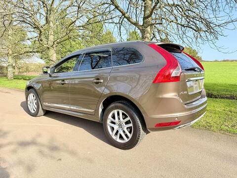 Volvo Xc60 D4 Se Estate 2.0 Automatic Diesel 2.0 5dr Estate Automatic Diesel - U2192