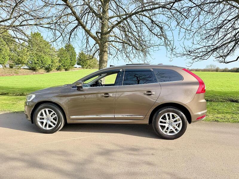 Volvo Xc60 D4 Se Estate 2.0 Automatic Diesel 2.0 5dr Estate Automatic Diesel - U2192