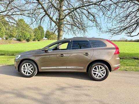 Volvo Xc60 D4 Se Estate 2.0 Automatic Diesel 2.0 5dr Estate Automatic Diesel - U2192