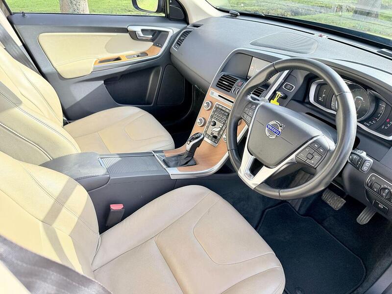 Volvo Xc60 D4 Se Estate 2.0 Automatic Diesel 2.0 5dr Estate Automatic Diesel - U2192