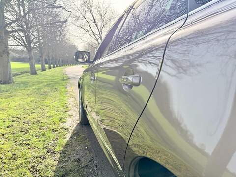 Volvo Xc60 D4 Se Estate 2.0 Automatic Diesel 2.0 5dr Estate Automatic Diesel - U2192